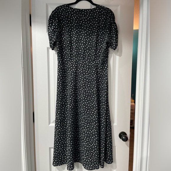 Floral Maxi Dress - Picture 2 of 7